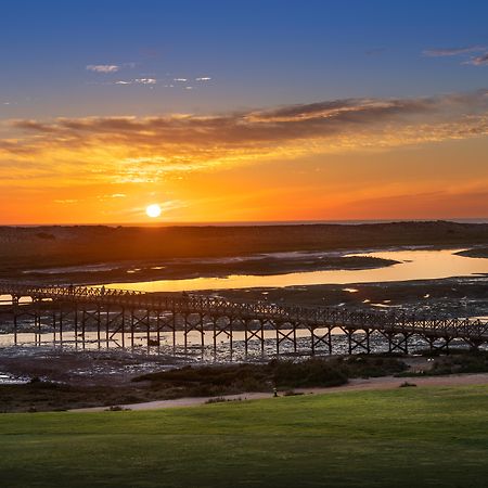 Wyndham Grand Algarve Hotel Quinta do Lago Luaran gambar Sunset over the San Marcos River